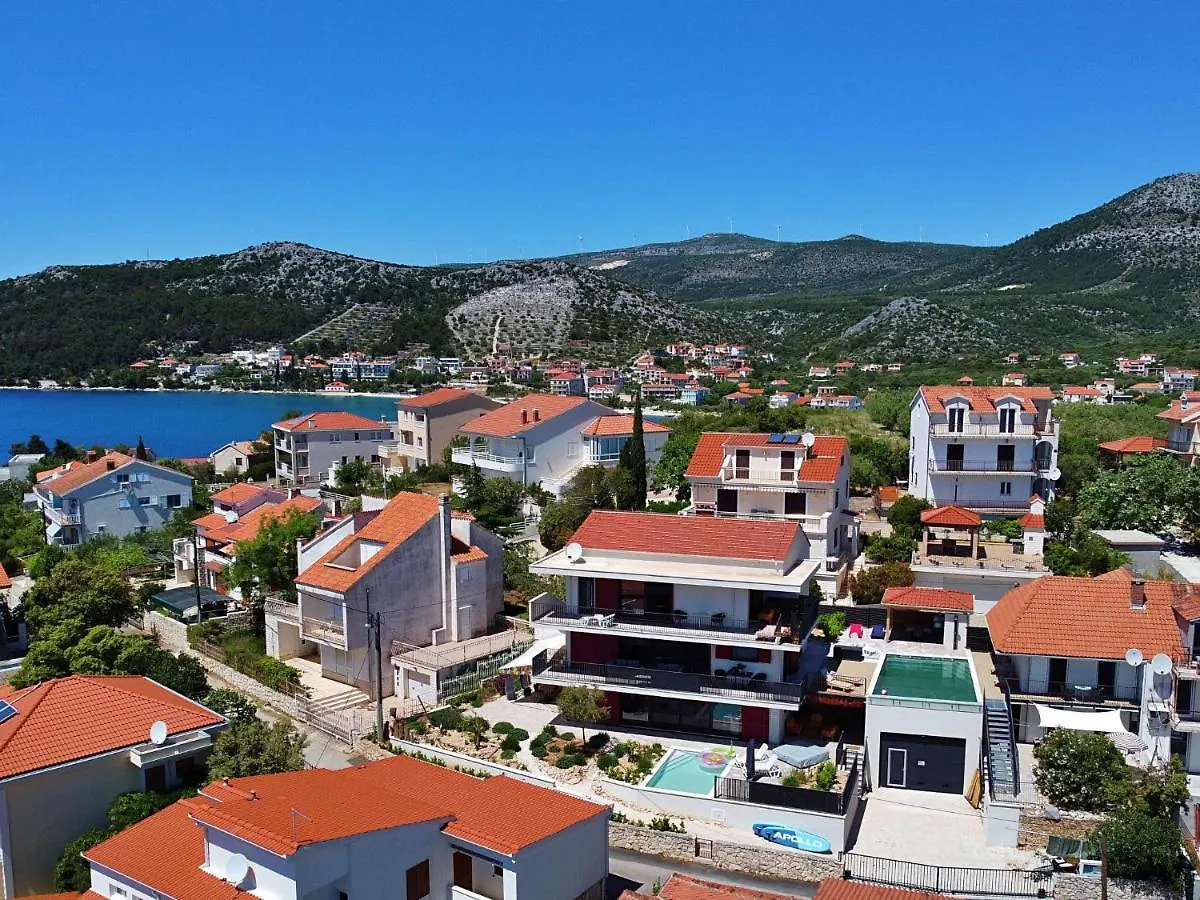 Holiday Home Viva-By The Sea-By The Pool By Interhome سيغيت فغانييتْسا